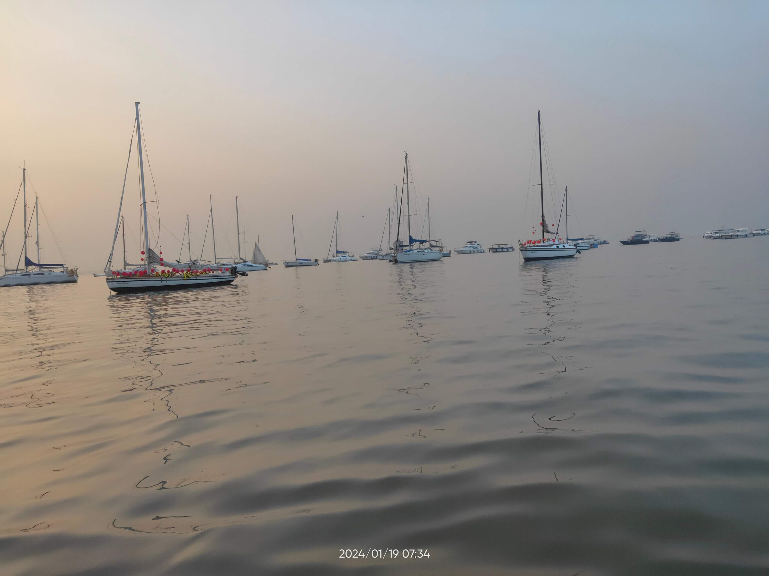 Setting Sail: A Beginner’s Guide to Sailing in Mumbai Harbour